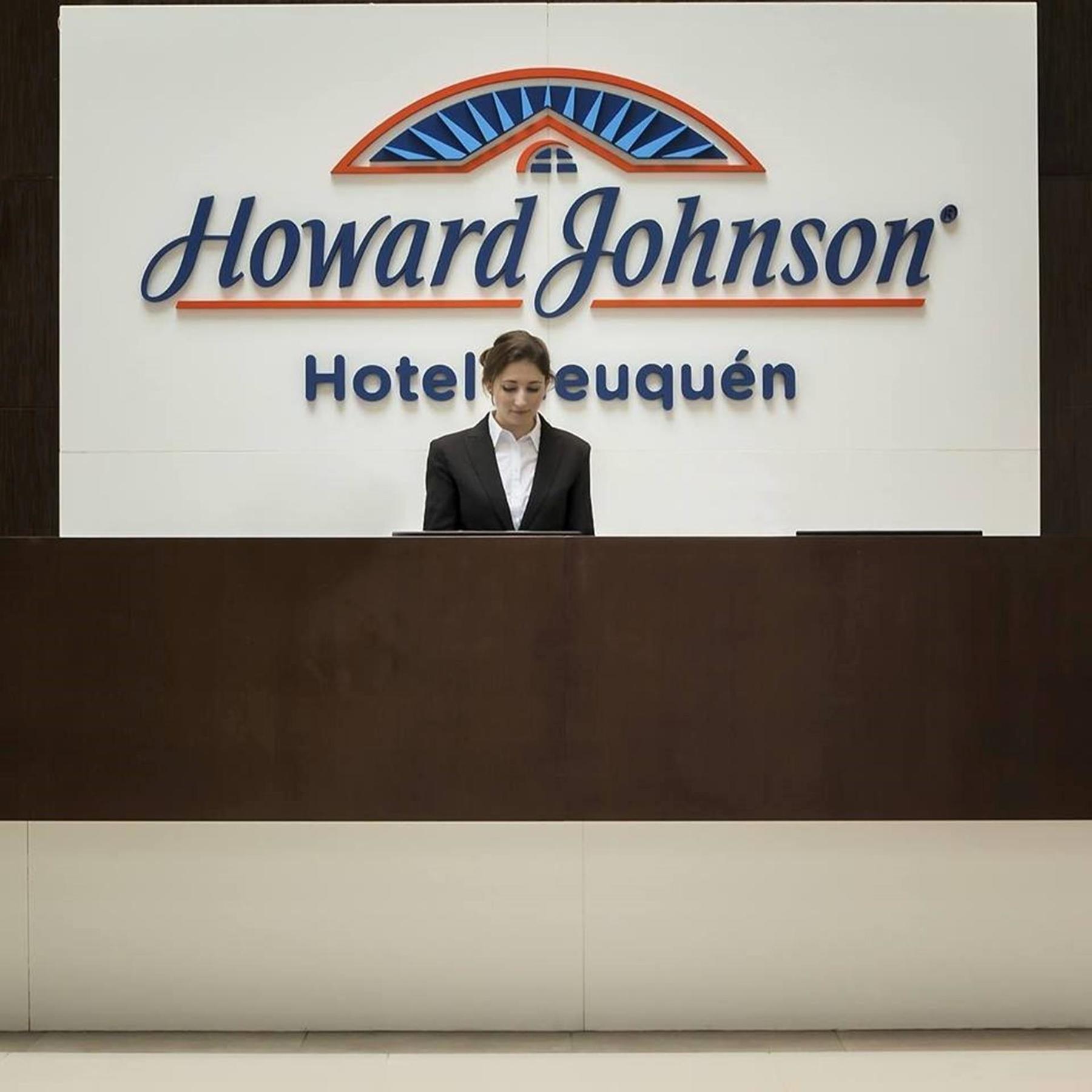 Howard Johnson Neuquén Esterno foto