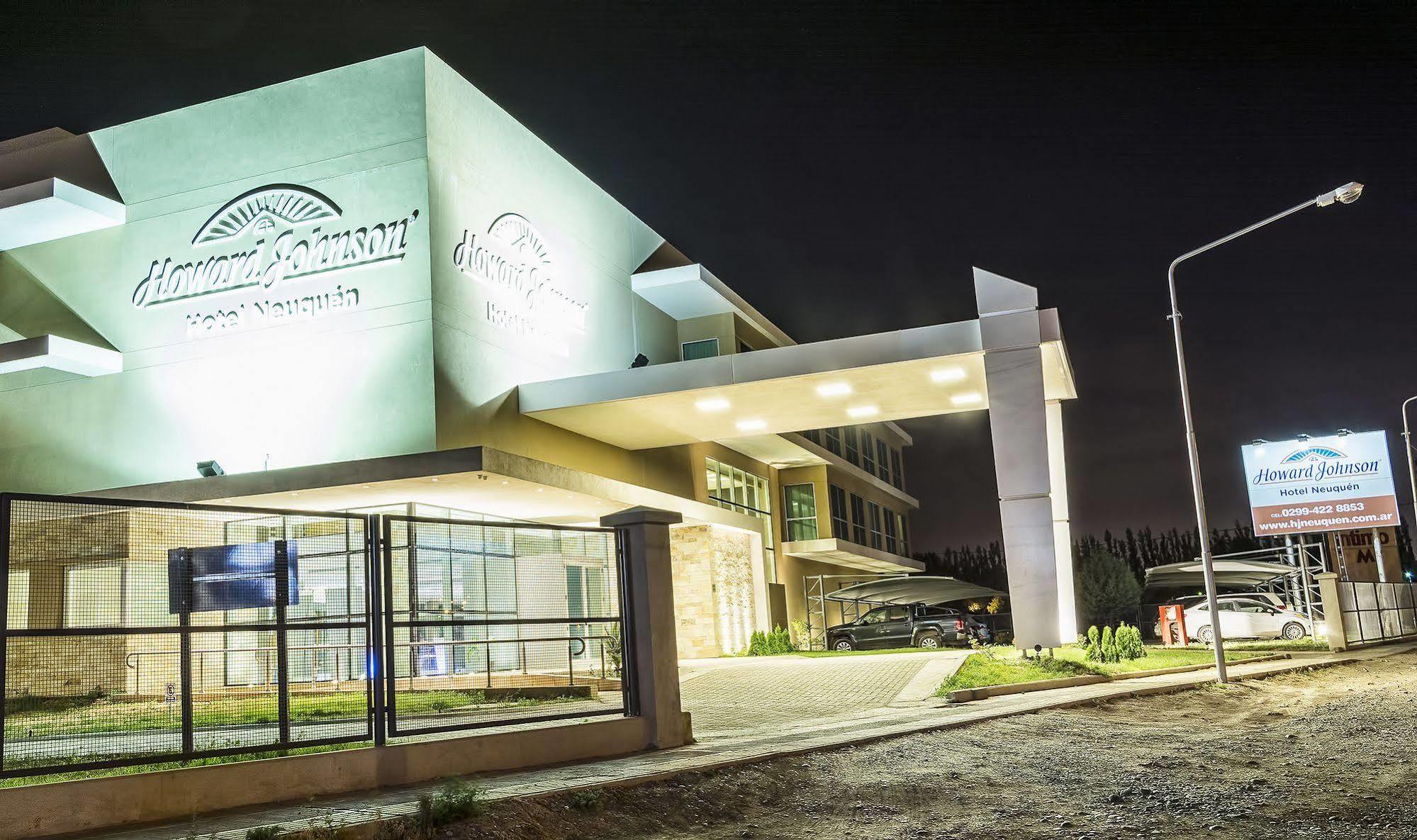 Howard Johnson Neuquén Esterno foto